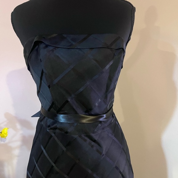 Express Black Strapless Gown for Cocktail - Picture 2 of 7